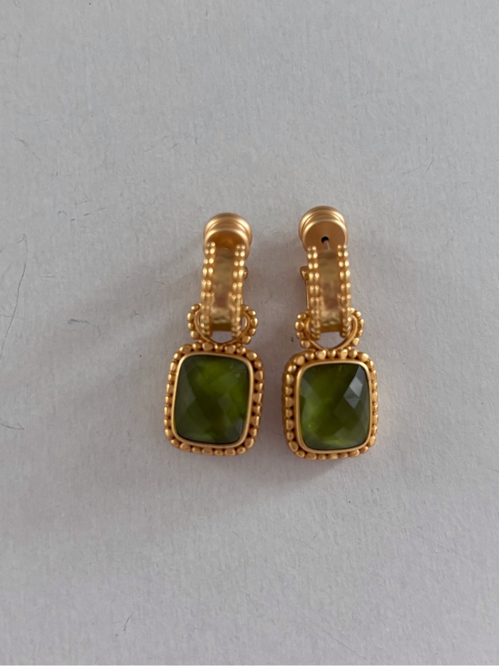 NWOT Julie Vos Marbella Hoop And Charm Earring - Picture 7 of 9